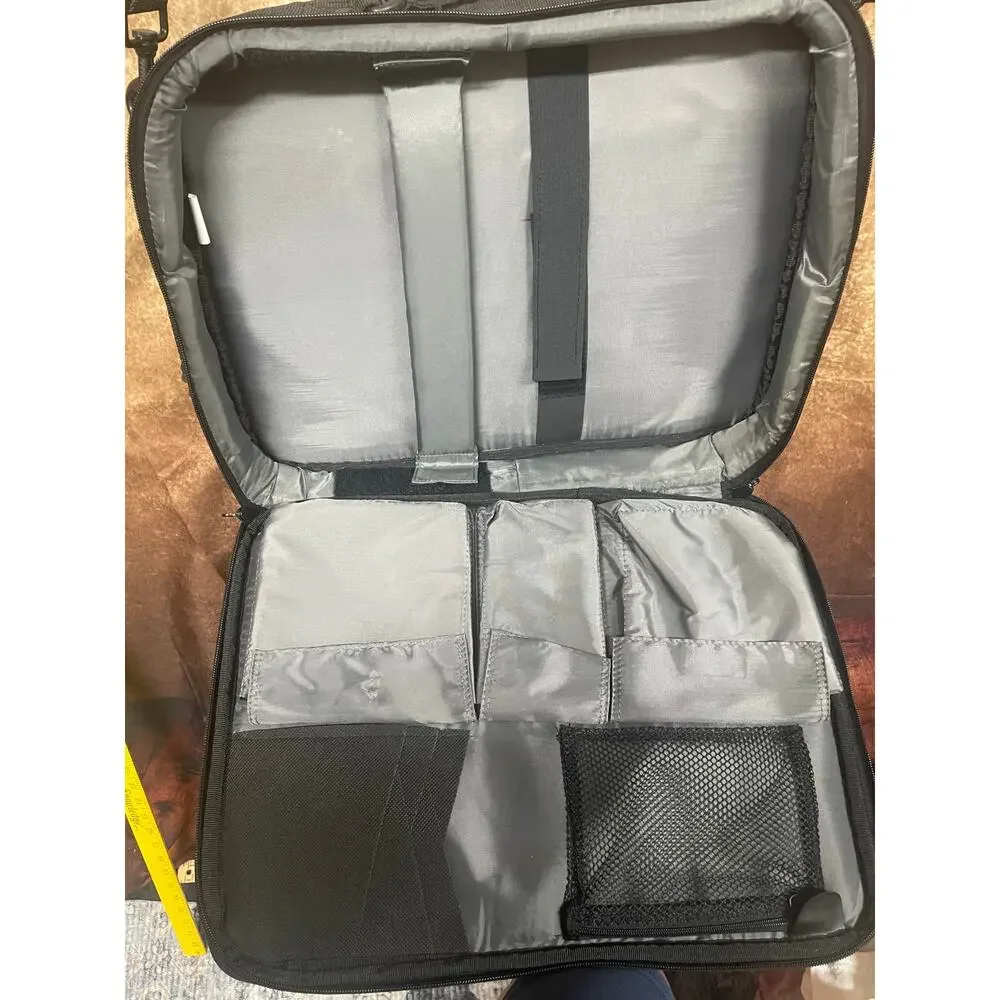 Targus Platinum Deluxe Padded 17